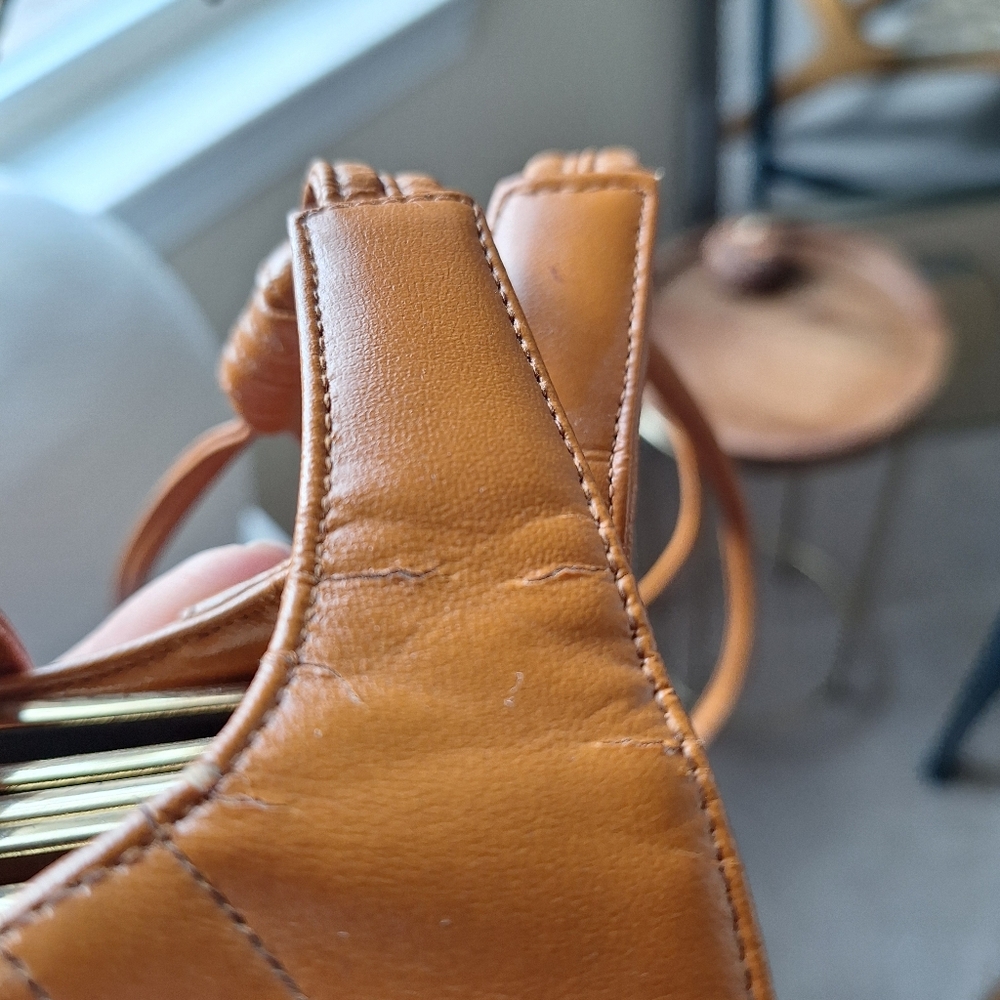 Vintage Preowned Tan Possible Leather Women's Bag Made In Italy---Lou Taylor - Picture 12 of 12
